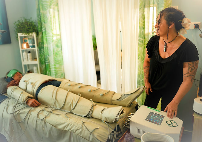 Ardre with Flowpresso suit - therapy session